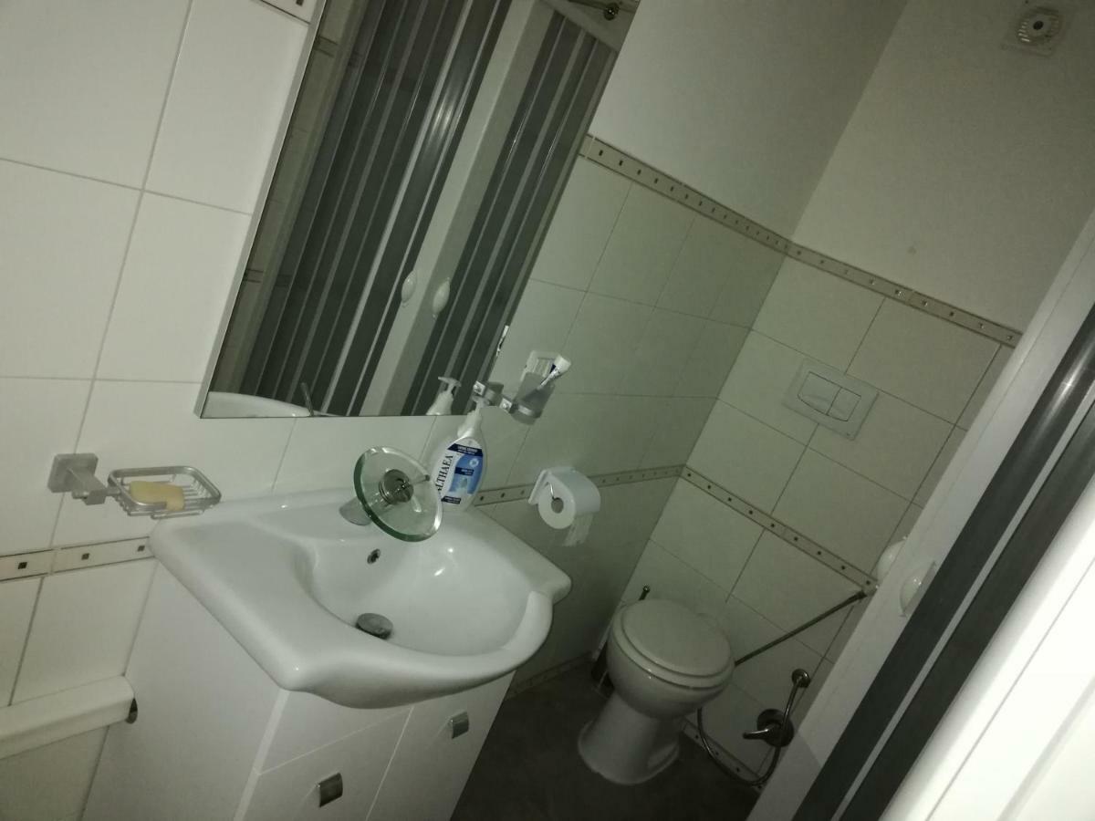 B&B Iona Rocca di Neto Екстер'єр фото